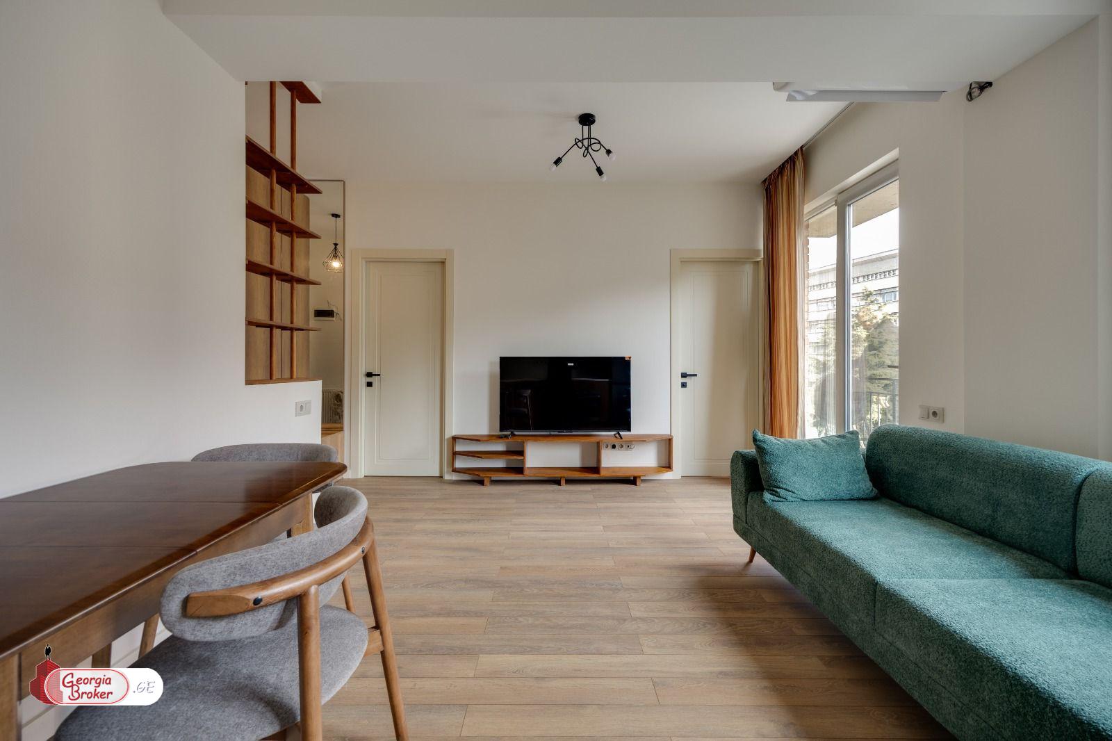 nearly repaired 3-room apartment for sale